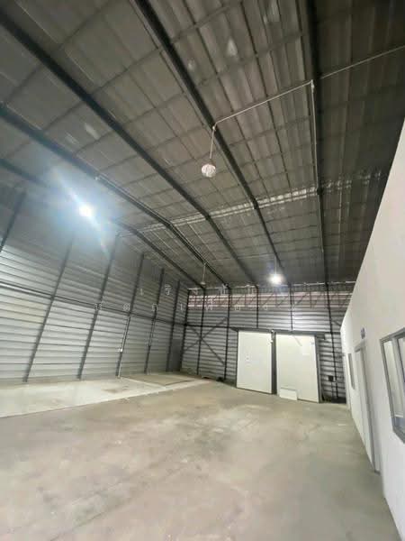Warehouse with Office size 200 SQM., Samut Prakan, เทพารักษ์ กม.11, Bangphli Yai, Bang Plee, Samut Prakan, , 200 sqm, Warehouse/Factory For Rent, by เริงชัย หัตถเฟื่องฟู, 500635326 - DDproperty.com