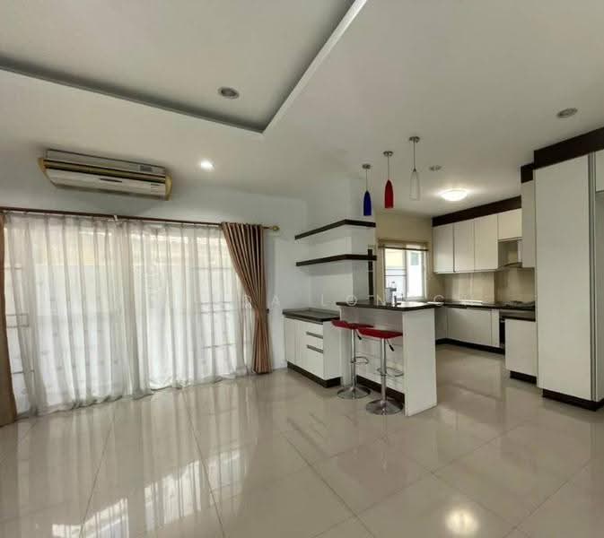undefined, Chon Buri (Pattaya), Surasak, Si Racha, Chon Buri (Pattaya), 3 Bedrooms, 4 sqm, Single Detached House For Sale, by Melinda Lonuch, 500635398 - DDproperty.com