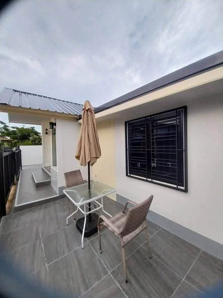ให้เช่าบ้านเดี่ยว ซ.สยามคันทรีคลับ พรประภานิมิต19 บางละุมง, Chon Buri (Pattaya), Nong Pru, Bang Lamung (Pattaya), Chon Buri (Pattaya), 2 Bedrooms, 150 sqm, Single Detached House For Rent, by Dusit Saengfa, 500635440 - DDproperty.com