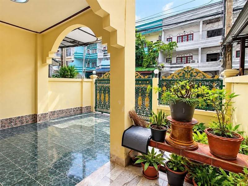 ทาวน์โฮม 3 ชั้น 30 ตร.ว. ซอยนาคนิวาส42 ถนนลาดพร้าว, กรุงเทพ, ถนนลาดพร้าว, ลาดพร้าว, กรุงเทพ, 180 ตร.ม., ทาวน์เฮ้าส์ ขาย, โดย คุณ วรรณรัช บุญสวัสดิ์ (วิน), 500635594 - DDproperty.com