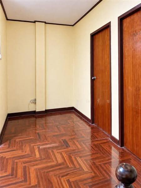 ทาวน์โฮม 3 ชั้น 30 ตร.ว. ซอยนาคนิวาส42 ถนนลาดพร้าว, กรุงเทพ, ถนนลาดพร้าว, ลาดพร้าว, กรุงเทพ, 180 ตร.ม., ทาวน์เฮ้าส์ ขาย, โดย คุณ วรรณรัช บุญสวัสดิ์ (วิน), 500635594 - DDproperty.com