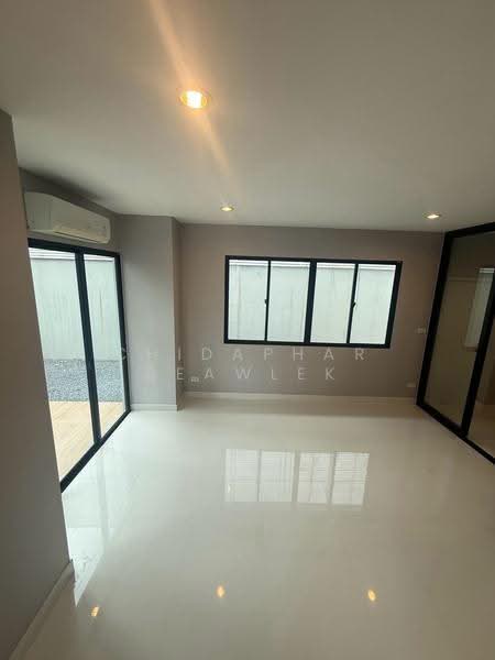 Nirvana Beyond Suanluang Rama 9, Bangkok, Nong Bon, Prawet, Bangkok, 4 Bedrooms, 311 sqm, Single Detached House For Sale, by Chidaphar Beawlek, 500635607 - DDproperty.com