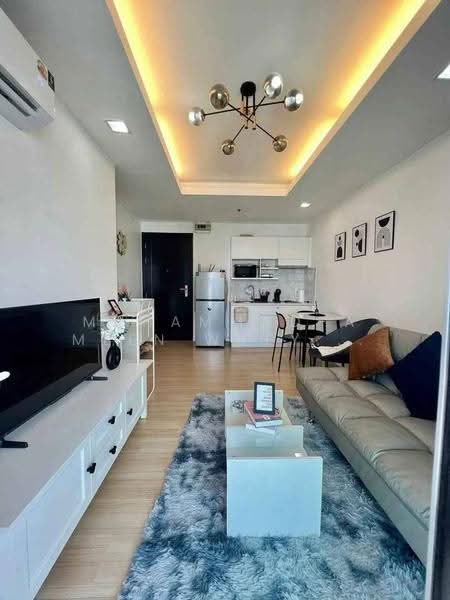 Thru Thonglor, Bangkok, Petchaburi Road, Bang Kapi, Huai Khwang, Bangkok, 1 Bedroom, 37 sqm, Condo For Rent, by Muhammad-ameen Waeyusoh, 500635622 - DDproperty.com