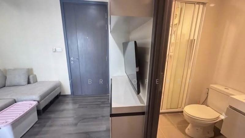 The Base Sukhumvit 77, Bangkok, 289 Sukhumvit 77 Road, Phra Kanong Nua, Watthana, Bangkok, 1 Bedroom, 30 sqm, Condo For Rent, by May BRproperty, 500635703 - DDproperty.com