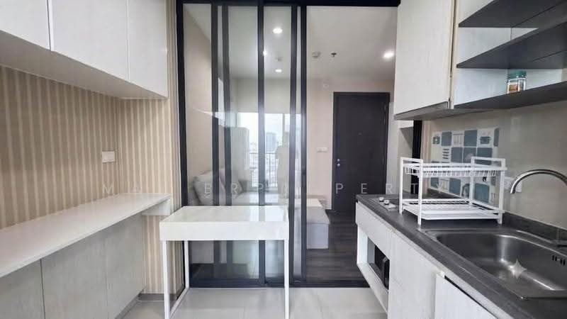 The Base Sukhumvit 77, Bangkok, 289 Sukhumvit 77 Road, Phra Kanong Nua, Watthana, Bangkok, 1 Bedroom, 30 sqm, Condo For Rent, by May BRproperty, 500635703 - DDproperty.com
