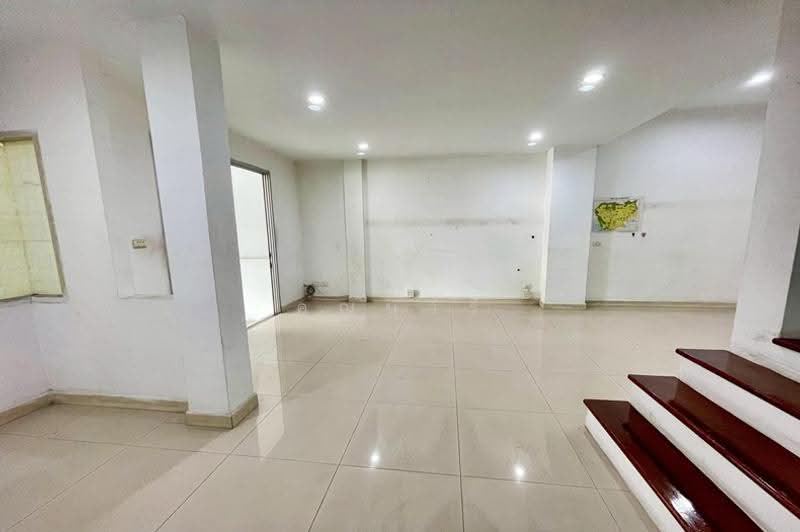 Nirvana Park Sukhumvit 77, Bangkok, Sukhumvit 77, On Nut Road, Prawet, Bangkok, 3 Bedrooms, 120 sqm, Townhouse For Sale, by คุณนารี, 500635705 - DDproperty.com