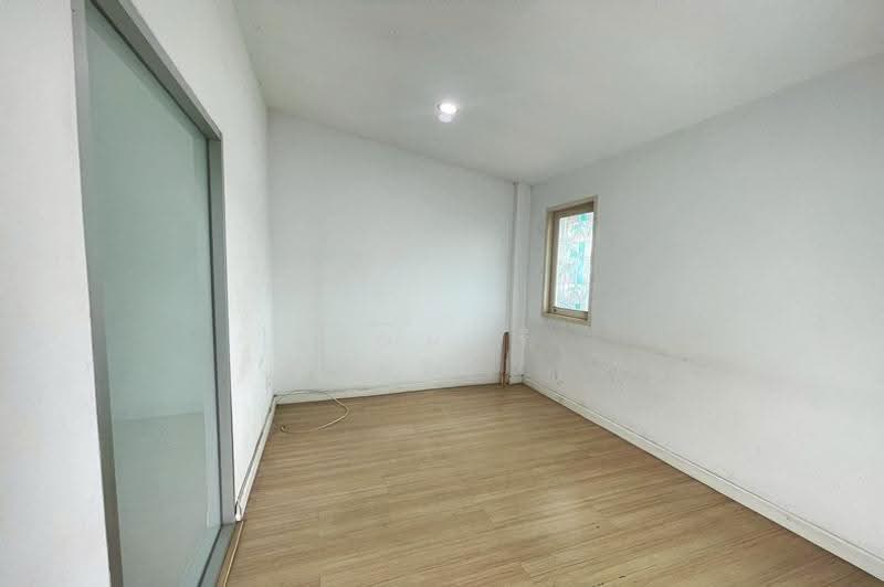 Nirvana Park Sukhumvit 77, Bangkok, Sukhumvit 77, On Nut Road, Prawet, Bangkok, 3 Bedrooms, 120 sqm, Townhouse For Sale, by คุณนารี, 500635705 - DDproperty.com