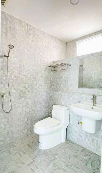 3-BR House, Chon Buri (Pattaya), Ban Suan, Muang Chon Buri, Chon Buri (Pattaya), 3 Bedrooms, 204 sqm, Single Detached House For Sale, by Puttirat Kleebyam, 500635749 - DDproperty.com