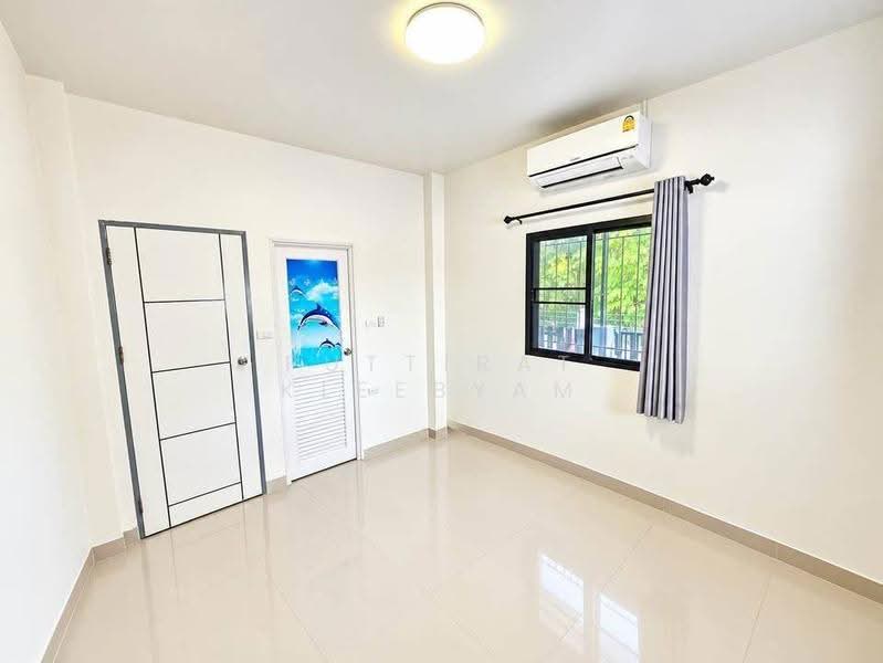 บ้าน 3-ห้องนอน, ชลบุรี, สุรศักดิ์, ศรีราชา, ชลบุรี, 150 ตร.ม., บ้านเดี่ยว ขาย, โดย Puttirat Kleebyam, 500635752 - DDproperty.com
