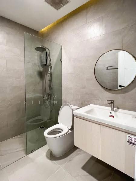 Modern Townhouse in Ekkamai 22, Bangkok, Khlong Tan Nua, Watthana, Bangkok, 5 Bedrooms, 200 sqm, Townhouse For Rent, by Amarin Sitthidhoon, 500635756 - DDproperty.com
