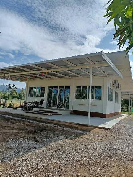 2-BR House, Prachuap Khiri Khan, Sam Roi Yot, Prachuap Khiri Khan, 2 Bedrooms, 110 sqm, Single Detached House For Sale, by Puttirat Kleebyam, 500635814 - DDproperty.com