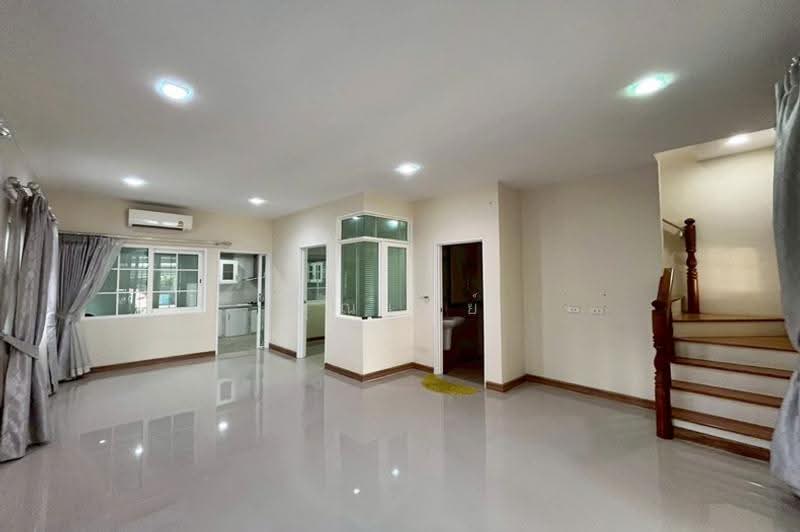 Golden Town 2 Ladprao-Kaset Nawamin, Bangkok, Soi Nawamin 42 Yak 27, Khlong Kum, Bueng Kum, Bangkok, 5 Bedrooms, 187 sqm, Townhouse For Sale, by คุณเดย์, 500635907 - DDproperty.com