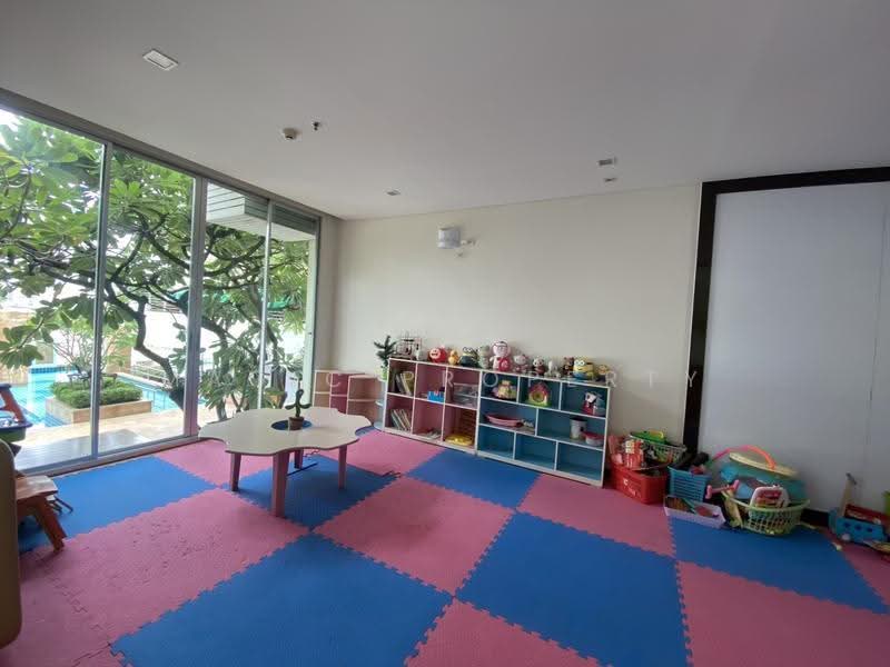Le Luk Condominium, Bangkok, 1599 291 Sukhumvit Rd, Phra Kanong Nua, Watthana, Bangkok, 2 Bedrooms, 78 sqm, Condo For Rent, by Magic Property, 500635967 - DDproperty.com