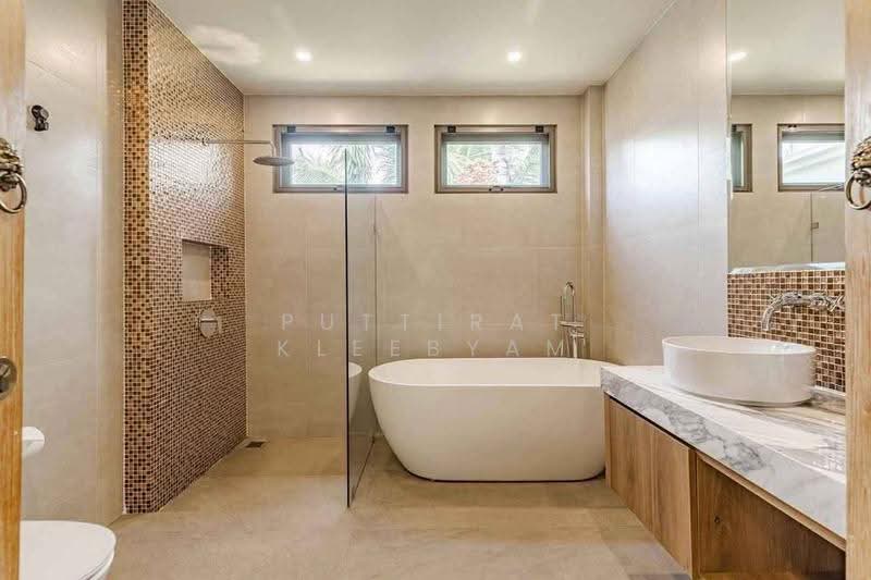 4-BR House, Phuket, Choeng Thale, Thalang, Phuket, 4 Bedrooms, 300 sqm, Single Detached House For Sale, by Puttirat Kleebyam, 500636039 - DDproperty.com
