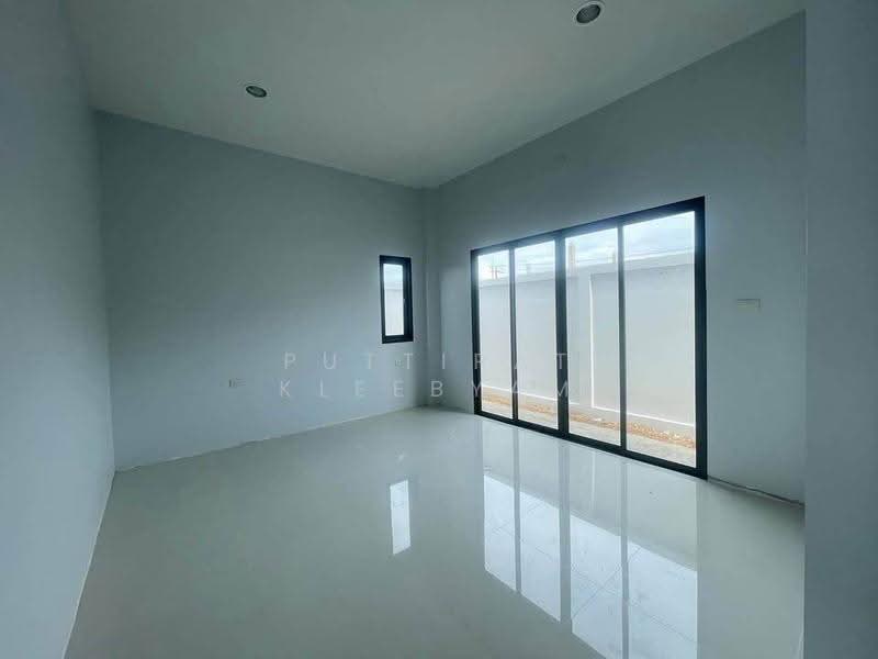 3-BR House, Chon Buri (Pattaya), Huai Yai, Bang Lamung (Pattaya), Chon Buri (Pattaya), 3 Bedrooms, 150 sqm, Single Detached House For Sale, by Puttirat Kleebyam, 500636054 - DDproperty.com