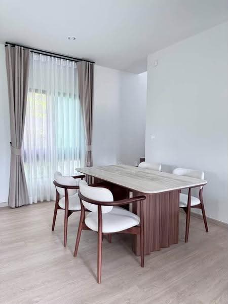Saransiri Ramkhamhaeng, Bangkok, 1499, Khlong Song Ton Nun, Lat Krabang, Bangkok, 3 Bedrooms, 188 sqm, Single Detached House For Rent, by ณภัทร พรสิริเมธากุล, 500636195 - DDproperty.com