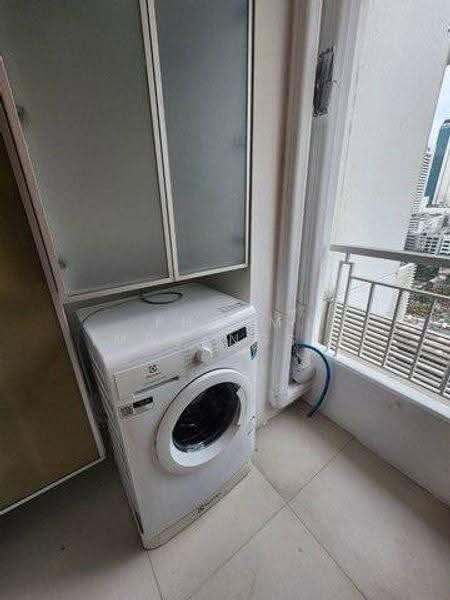Ivy Sathorn 10, Bangkok, 88 Soi Sathorn 12, Sathorn Road, Silom, Bang Rak, Bangkok, 1 Bedroom, 40 sqm, Condo For Rent, by Phoom Imruangsri, 500636253 - DDproperty.com