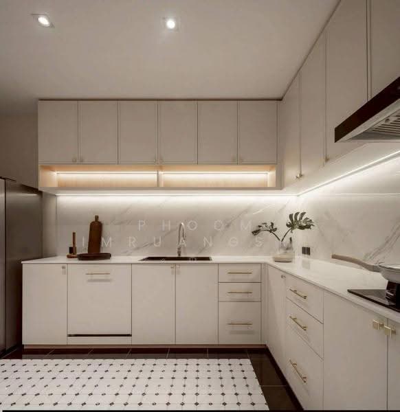 The Gentry Sukhumvit 101, Bangkok, Soi Sukhumvit 101, Sukhumvit Road, Bang Chak, Phra Khanong, Bangkok, 5 Bedrooms, 580 sqm, Single Detached House For Sale, by Phoom Imruangsri, 500636269 - DDproperty.com