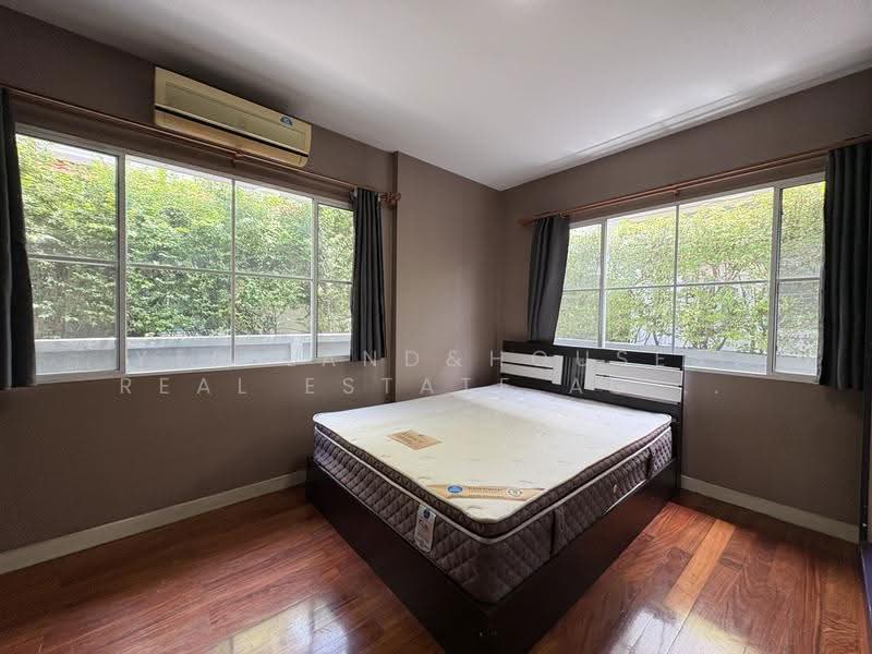 Nantawan Suanluang Rama 9, Bangkok, Chaloem Phra Kiat Rama 9, Soi 62, Dok Mai, Prawet, Bangkok, 4 Bedrooms, 300 sqm, Single Detached House For Rent, by YTD Land&houses Real Estate Agency, 500636295 - DDproperty.com