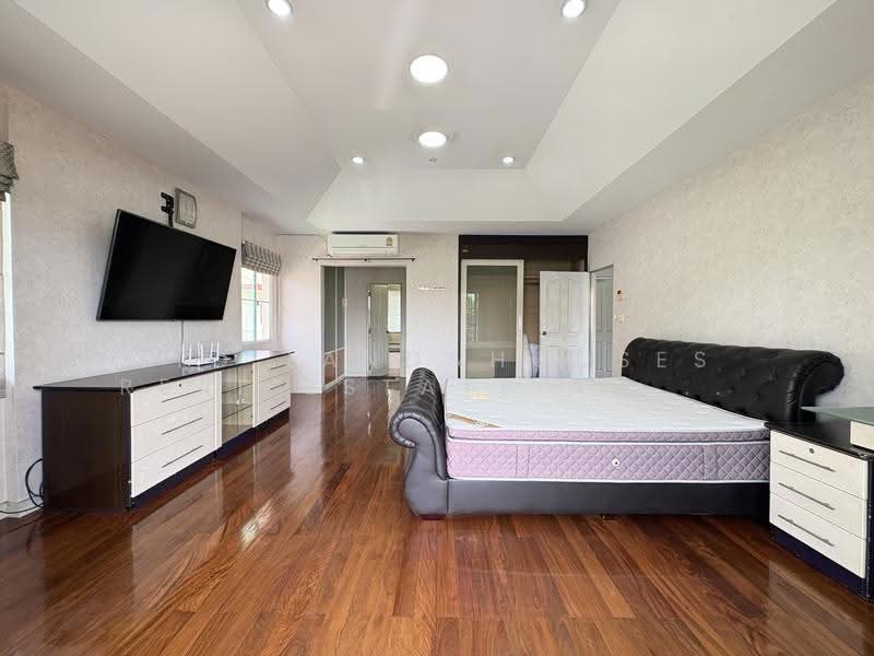 Nantawan Suanluang Rama 9, Bangkok, Chaloem Phra Kiat Rama 9, Soi 62, Dok Mai, Prawet, Bangkok, 4 Bedrooms, 300 sqm, Single Detached House For Rent, by YTD Land&houses Real Estate Agency, 500636295 - DDproperty.com
