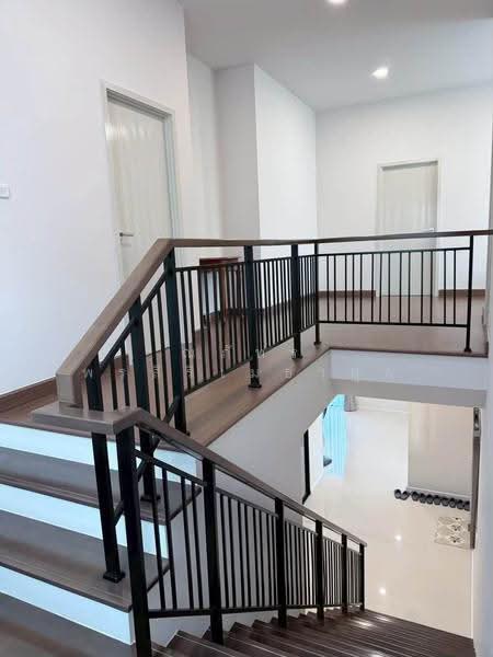 Britania Bangna-Srivaree, Samut Prakan, Village No. 6, Srisa Chorakhe Yai, Bang Sao Thong, Samut Prakan, 4 Bedrooms, 255 sqm, Single Detached House For Rent, by ณภัทร พรสิริเมธากุล, 500636309 - DDproperty.com