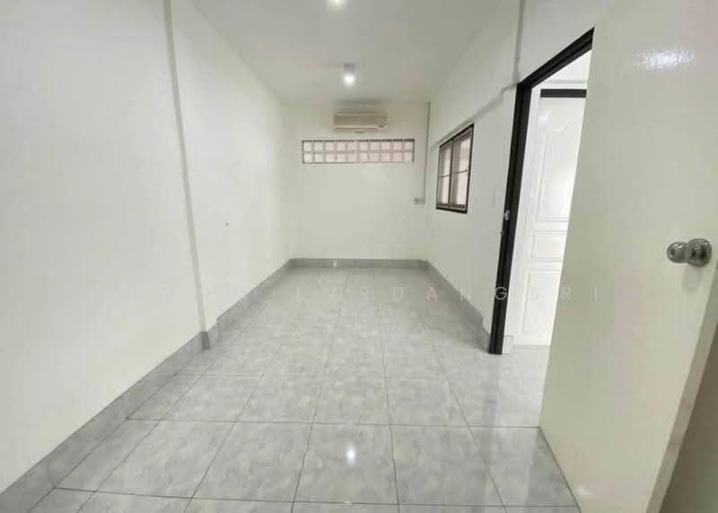 บ้าน 4-ห้องนอน, กรุงเทพ, สามเสนนอก, ห้วยขวาง, กรุงเทพ, 220 ตร.ม., บ้านเดี่ยว ให้เช่า, โดย Phoom Imruangsri, 500636312 - DDproperty.com