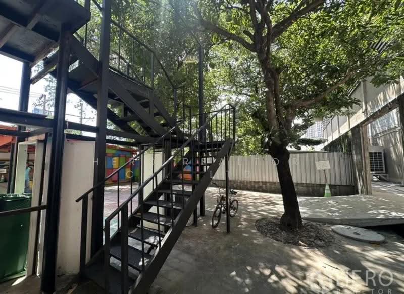 For rent Warehouse 120 sq.m. near BTS Phra Khanong Bangkok HRE01510, Bangkok, สุขุมวิท, Phra Kanong Nua, Watthana, Bangkok, , 120 sqm, Warehouse/Factory For Rent, by Hero Realtor Co., Ltd., 500636318 - DDproperty.com