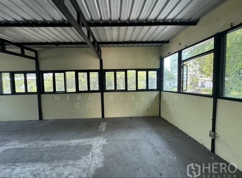 For rent Warehouse 120 sq.m. near BTS Phra Khanong Bangkok HRE01510, Bangkok, สุขุมวิท, Phra Kanong Nua, Watthana, Bangkok, , 120 sqm, Warehouse/Factory For Rent, by Hero Realtor Co., Ltd., 500636318 - DDproperty.com