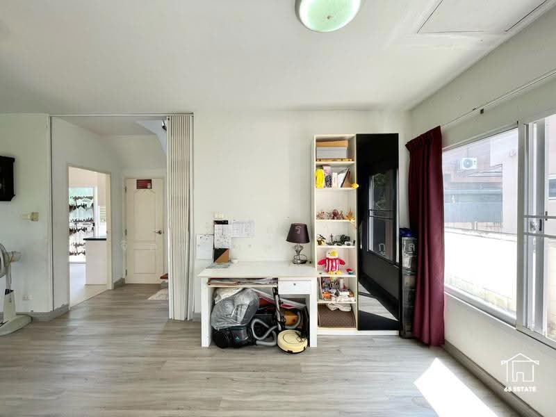 Neighborhome Watcharaphon, Bangkok, Sukhaphiban 5, Sam Wa Tawan Ok, Khlong Sam Wa, Bangkok, 3 Bedrooms, 165 sqm, Single Detached House For Sale, by วิจิตรา จิตรวงษ์ตระกูล, 500636429 - DDproperty.com