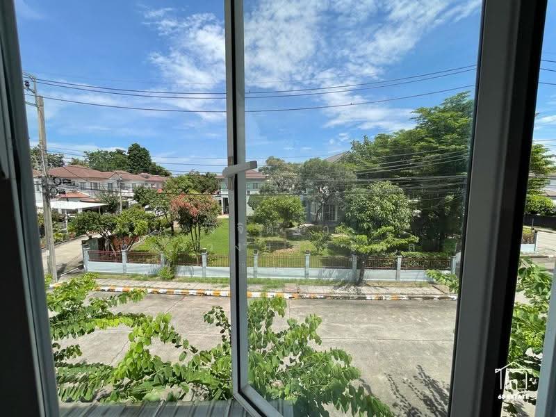 Neighborhome Watcharaphon, Bangkok, Sukhaphiban 5, Sam Wa Tawan Ok, Khlong Sam Wa, Bangkok, 3 Bedrooms, 165 sqm, Single Detached House For Sale, by วิจิตรา จิตรวงษ์ตระกูล, 500636429 - DDproperty.com
