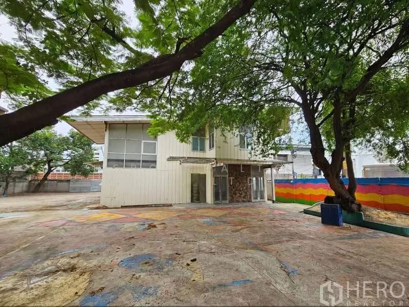 For Rent Detached House for commercial near BTS Phra Khanong Bangkok HRE01508, กรุงเทพ, สุขุมวิท, พระโขนงเหนือ, วัฒนา, กรุงเทพ, 195 ตร.ม., พื้นที่ขายของ ให้เช่า, โดย Hero Realtor Co., Ltd., 500636522 - DDproperty.com