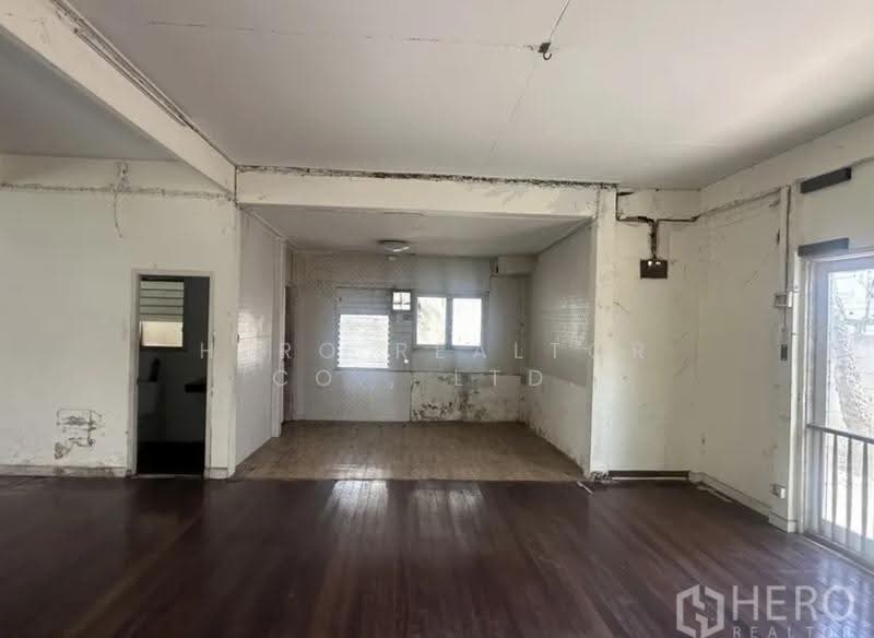 For Rent Detached House for commercial near BTS Phra Khanong Bangkok HRE01508, Bangkok, สุขุมวิท, Phra Kanong Nua, Watthana, Bangkok, , 195 sqm, Retail Space For Rent, by Hero Realtor Co., Ltd., 500636522 - DDproperty.com