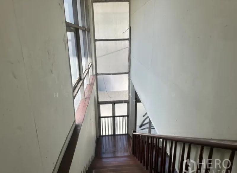 For Rent Detached House for commercial near BTS Phra Khanong Bangkok HRE01508, Bangkok, สุขุมวิท, Phra Kanong Nua, Watthana, Bangkok, , 195 sqm, Retail Space For Rent, by Hero Realtor Co., Ltd., 500636522 - DDproperty.com