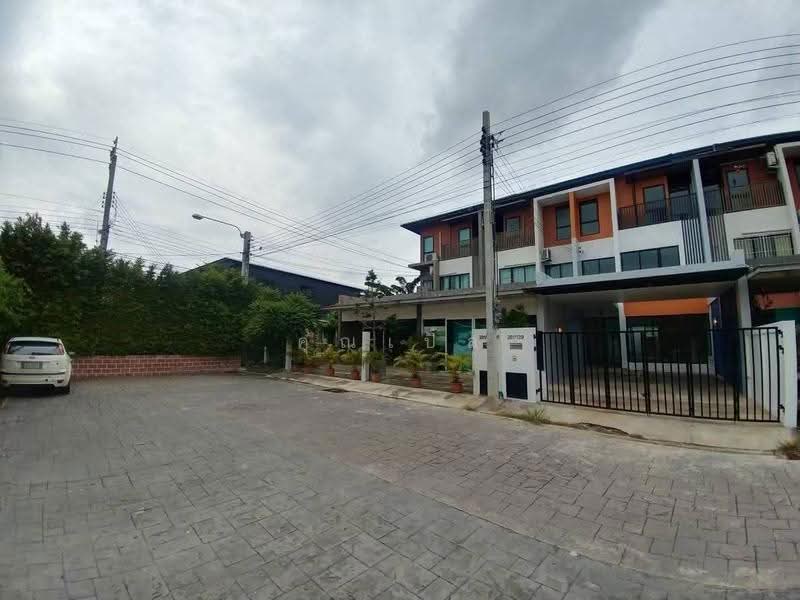 ขาย ถูก ทาวน์โฮม, กรุงเทพ, สนามบิน, ดอนเมือง, กรุงเทพ, 200 ตร.ม., บ้านเดี่ยว ขาย, โดย คุณเปิ้ล, 500636570 - DDproperty.com