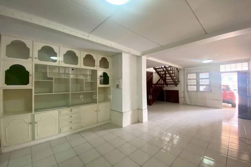 นนติวานนท์ ซอยสามัคคี 1, Nonthaburi, ถนนติวานนท์, Tha-Sai, Muang Nonthaburi, Nonthaburi, 6 Bedrooms, 190 sqm, Single Detached House For Sale, by คุณพลอย, 500636593 - DDproperty.com