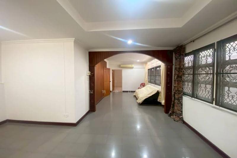 นนติวานนท์ ซอยสามัคคี 1, Nonthaburi, ถนนติวานนท์, Tha-Sai, Muang Nonthaburi, Nonthaburi, 6 Bedrooms, 190 sqm, Single Detached House For Sale, by คุณพลอย, 500636593 - DDproperty.com