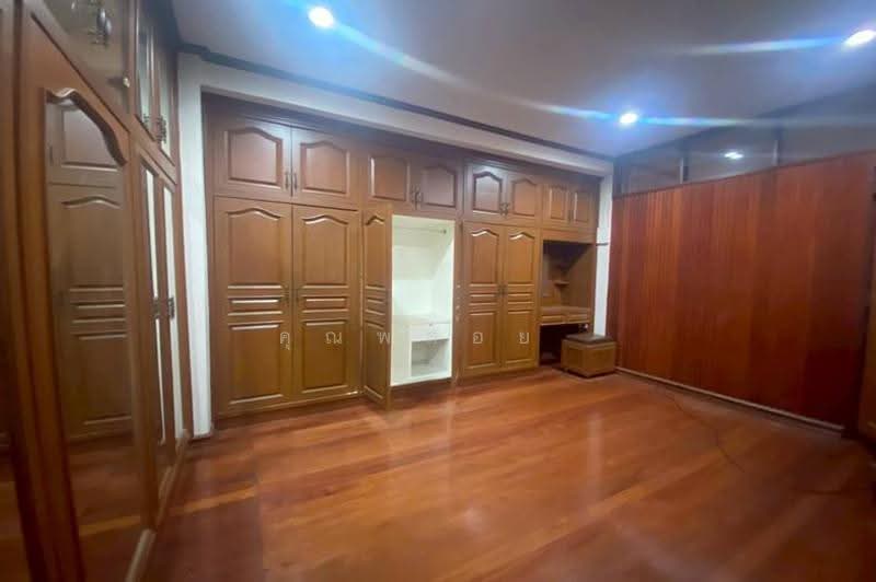 นนติวานนท์ ซอยสามัคคี 1, Nonthaburi, ถนนติวานนท์, Tha-Sai, Muang Nonthaburi, Nonthaburi, 6 Bedrooms, 190 sqm, Single Detached House For Sale, by คุณพลอย, 500636593 - DDproperty.com