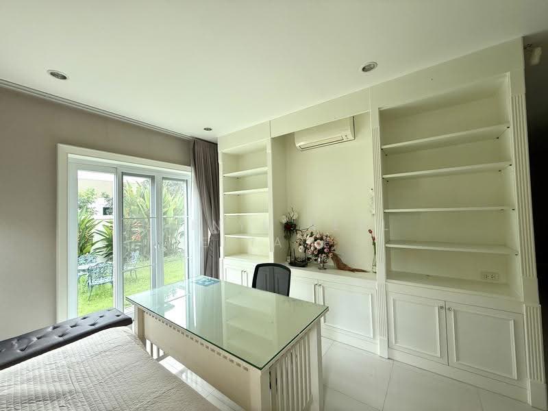 Villa Nakarin Onnut-Wongwaen, Bangkok, Sukhapiban 2 Road, Prawet, Bangkok, 4 Bedrooms, 388 sqm, Single Detached House For Rent, by Shinyu Real Estate, 500636600 - DDproperty.com