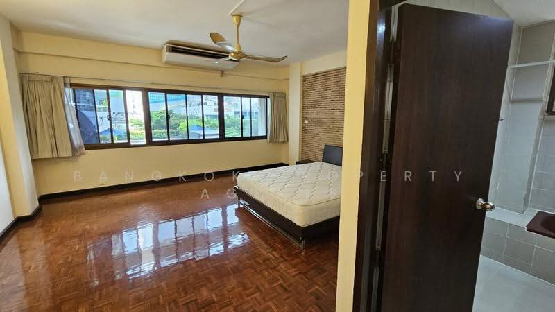 Chaiyos Mansion, Bangkok, Khlongtoei Nua, Watthana, Bangkok, 3 Bedrooms, 250 sqm, Villa For Rent, by BANGKOK PROPERTY AGENTS, 500636619 - DDproperty.com