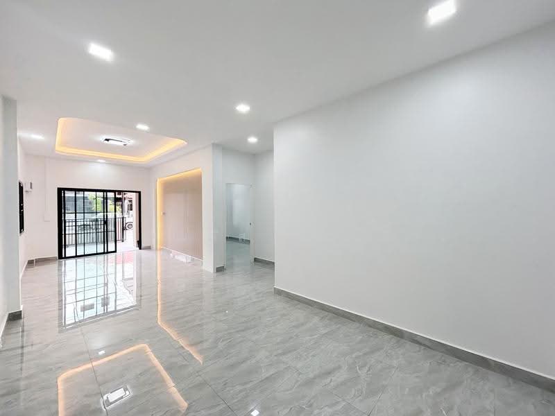 บ้านชั้นเดียว (รีโนเวทใหม่) : ราชพฤกษ์ 2 คลองหลวง คลอง 3 เมนขวา ปทุมธานี, ปทุมธานี, ถนนเลียบคลองสาม, คลองสาม, คลองหลวง, ปทุมธานี, 146 ตร.ม., ทาวน์เฮ้าส์ ขาย, โดย พิมพ์นภัส ภูธนภัทร, 500636643 - DDproperty.com