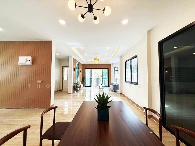 Wararom Phetkasem 81 (Bangbon 5), Bangkok, Bang Bon 5 Road, Bang Bon, Bangkok, 4 Bedrooms, 200 sqm, Single Detached House For Sale, by Sumit Thongpahusatcha, 500636662 - DDproperty.com