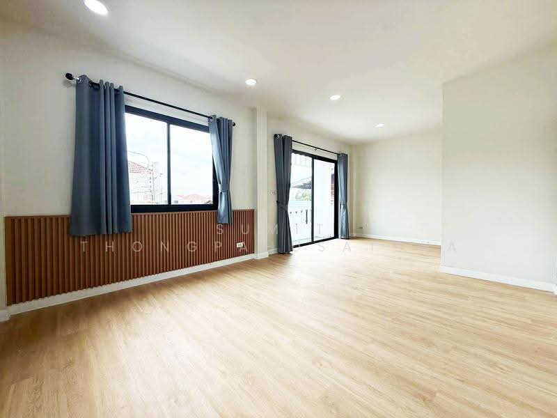 Wararom Phetkasem 81 (Bangbon 5), Bangkok, Bang Bon 5 Road, Bang Bon, Bangkok, 4 Bedrooms, 200 sqm, Single Detached House For Sale, by Sumit Thongpahusatcha, 500636662 - DDproperty.com