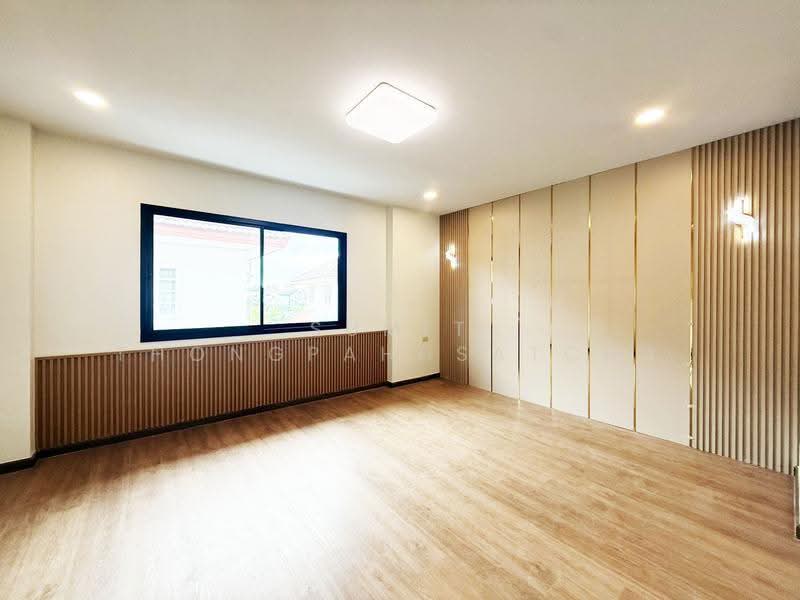 Wararom Phetkasem 81 (Bangbon 5), Bangkok, Bang Bon 5 Road, Bang Bon, Bangkok, 5 Bedrooms, 250 sqm, Single Detached House For Sale, by Sumit Thongpahusatcha, 500636687 - DDproperty.com