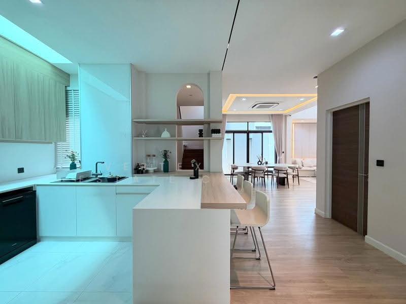 The Gentry Sukhumvit 101, Bangkok, Soi Sukhumvit 101, Sukhumvit Road, Bang Chak, Phra Khanong, Bangkok, 3 Bedrooms, 390 sqm, Single Detached House For Rent, by Vertex Luxe Estate Co.,LTD, 500636723 - DDproperty.com