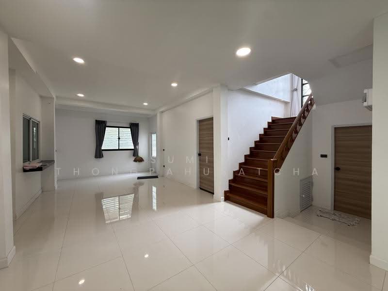 สินทรัพย์นคร พุทธมณฑลสาย2, Bangkok, พุทธมณฑลสาย2, Bang Kae Nua, Bang Khae, Bangkok, 4 Bedrooms, 300 sqm, Single Detached House For Sale, by Sumit Thongpahusatcha, 500636755 - DDproperty.com