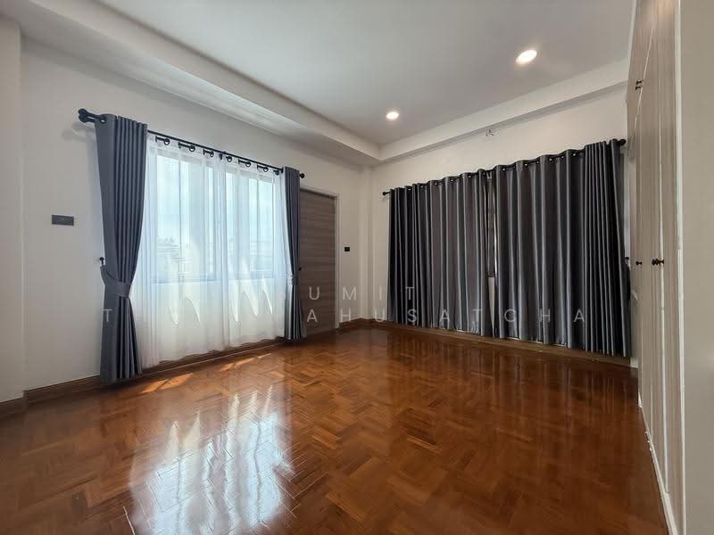 สินทรัพย์นคร พุทธมณฑลสาย2, Bangkok, พุทธมณฑลสาย2, Bang Kae Nua, Bang Khae, Bangkok, 4 Bedrooms, 300 sqm, Single Detached House For Sale, by Sumit Thongpahusatcha, 500636755 - DDproperty.com