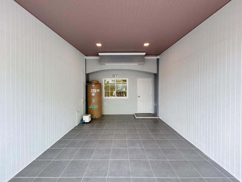 Renovated Townhouse: Uthong Place 2, Lam Luk Ka, Pathum Thani, Pathum Thani, ถนนประชาอุทิศ, Khu Khot, Lam Luk Ka, Pathum Thani, 2 Bedrooms, 64 sqm, Townhouse For Sale, by พิมพ์นภัส ภูธนภัทร, 500636794 - DDproperty.com