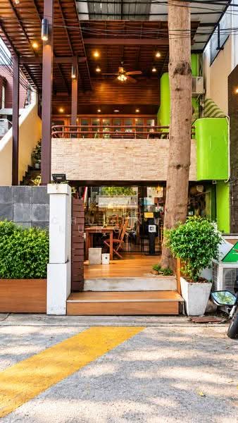 Shophouse For Rent in Phrom Phong | 5 min walk to BTS and EmQuartier, Bangkok, BTS Phrom Phong, Khlong Tan Nua, Watthana, Bangkok, , 319 sqm, Shophouse For Rent, by Chutinun Mungmai, 500636815 - DDproperty.com
