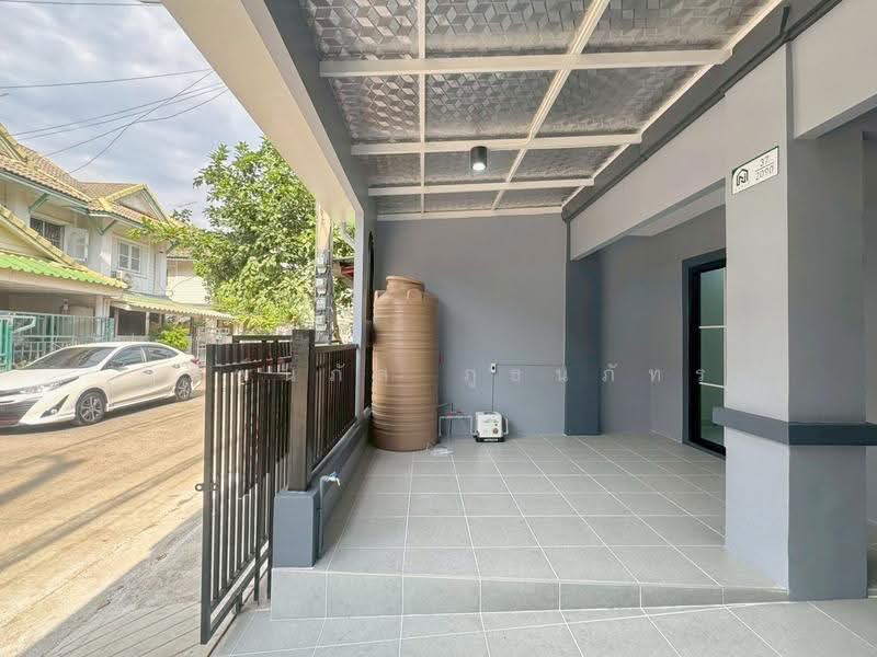 Baan Pruksa 13 Rangsit-Klong 3 : บ้านพฤกษา 13 รังสิต คลอง 3, ปทุมธานี, หมู่บ้านพฤกษา 13, คลองสาม, คลองหลวง, ปทุมธานี, 72 ตร.ม., ทาวน์เฮ้าส์ ขาย, โดย พิมพ์นภัส ภูธนภัทร, 500636896 - DDproperty.com