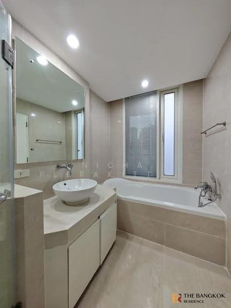 Baan Siri 24, Bangkok, 39 Sukhumvit 24 Alley, Khong Tan, Khlong Toei, Bangkok, 2 Bedrooms, 98 sqm, Condo For Rent, by Nicha Peerakittikul, 500636926 - DDproperty.com